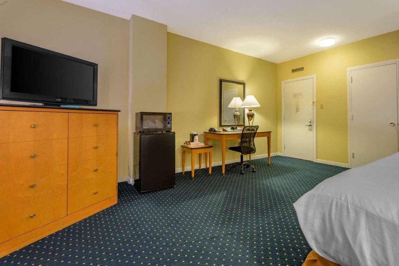 Inn At Lebanon - Hershey & Manheim Area Экстерьер фото